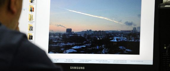 Trag eksplozije meteorita iznad Čeljabinska