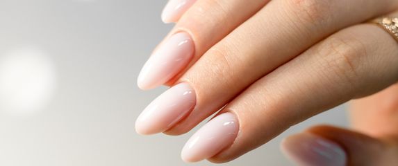 Nude manikure svi vole, pa tako i naše pratiteljice na Instagramu