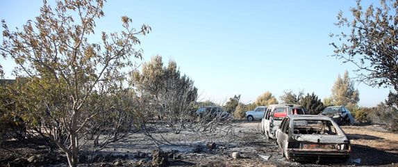 Zgarište nakon požara, ilustracija