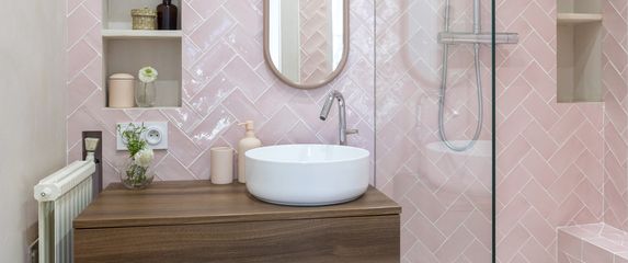 Mala kupaonica zahtijeva vrlo promišljeno i funkcionalno uređenje