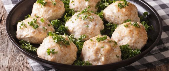 Mesne okruglice od mljevene piletina obiluju bjelančevinama