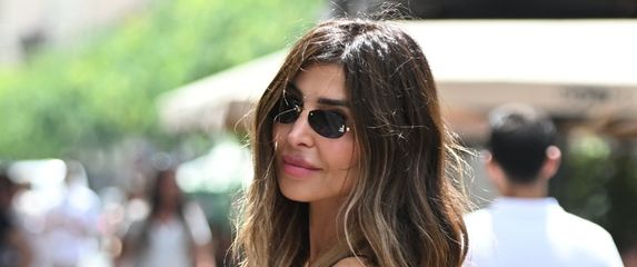 Zgodna dama iz Zagreba nosi torbu Sardine Bottege Venete