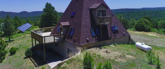 Kuća u obliku piramide s tajnim bunkerom, Colorado, SAD - 1