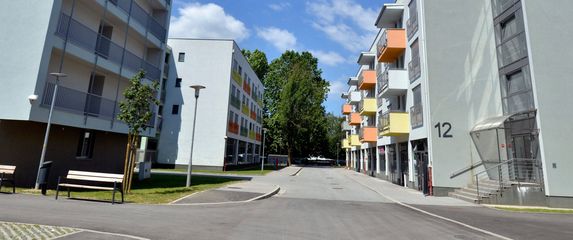 Studentski dom Cvjetno