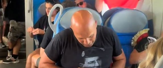 Gozba u vlaku