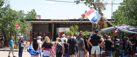 Obožavatelji krenuli prema Hipodromu