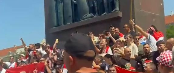 Pjevanje ispod Tomislava