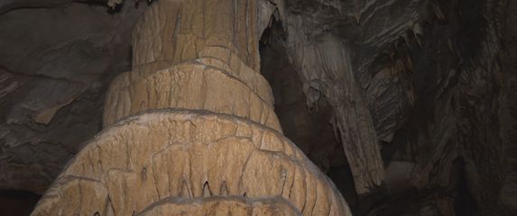 Posjet špilji Vrelo