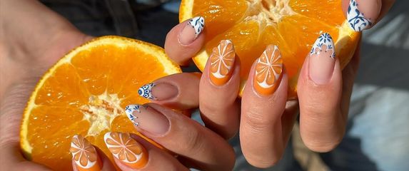 Manikura inspiriana Sicilijom