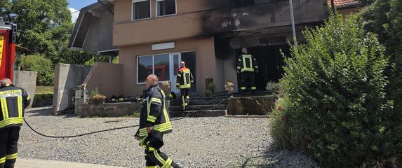 Požar kuće u Kloštar Ivaniću - 1