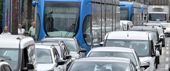 Tramvaj na Ilici