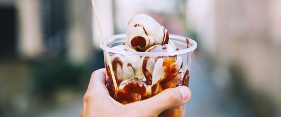 Fritule - ilustracija