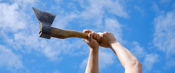 Sjekira, ilustracija