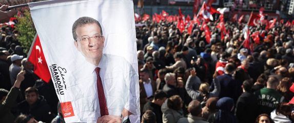 Prosvjedi podrške za Ekrema Imamoglua