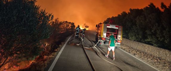 Požar na Braču - 1
