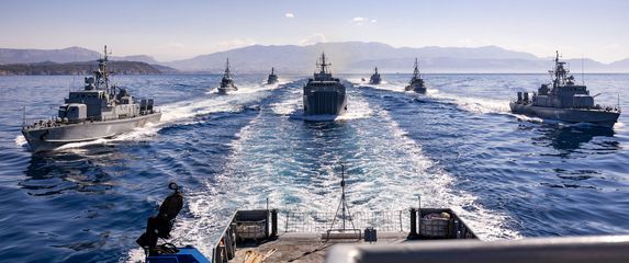 Uvježbavanje brodova Hrvatske ratne mornarice za mimoplov - 5