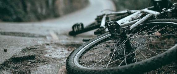 Bicikl, ilustracija (AI)