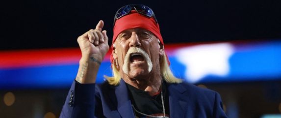 Hulk Hogan - 4