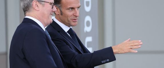 Britanski premijer Keir Starmer i predsjednik Francuske Emmanuel Macron