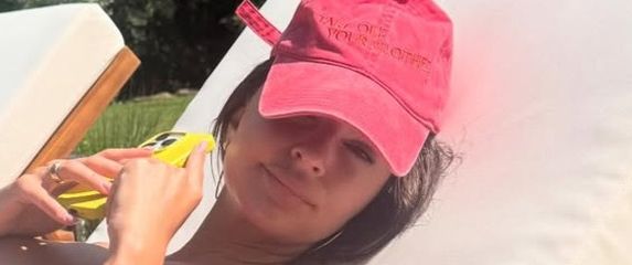 Emily Ratajkowski - 4