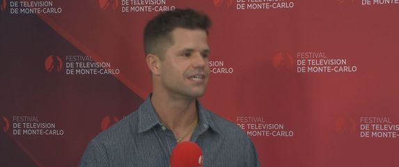 Charlie Carver - 3