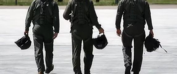 MORH objavio kako se piloti pripremaju za veliki mimohod - 1