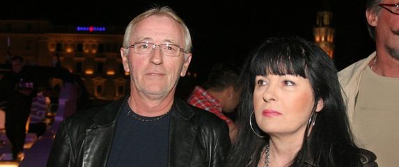 Oliver Dragojević i supruga Vesna