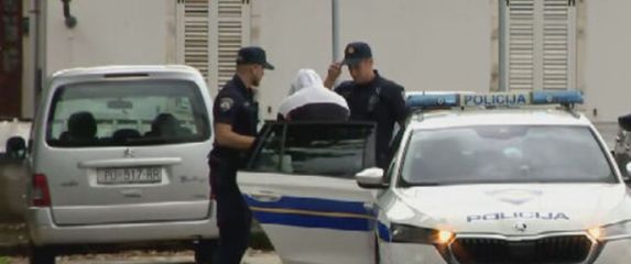 Privođenje trojice osumnjičenih za premlaćivanje mladog Slovenca - 2