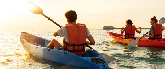 Kajakarenje - ilustracija