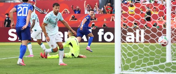 Ivan Perišić slavi gol Portugalu