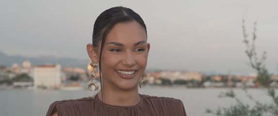 Laura Gnjatović