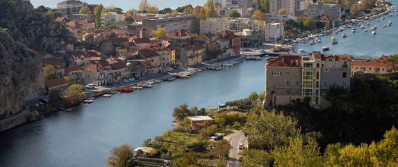 Grad Omiš