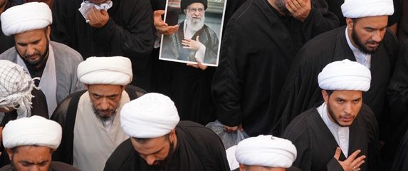 Pokopan Ali Hamenei