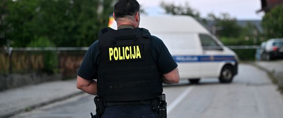Policija
