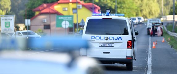 Policija