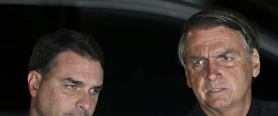 Flavio i Jair Bolsonaro