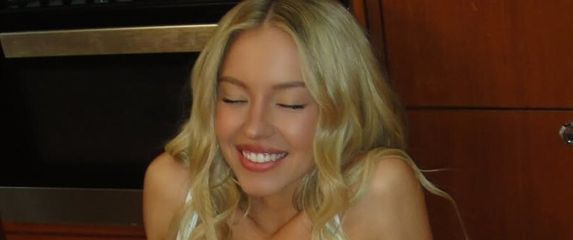 Sydney Sweeney - 5