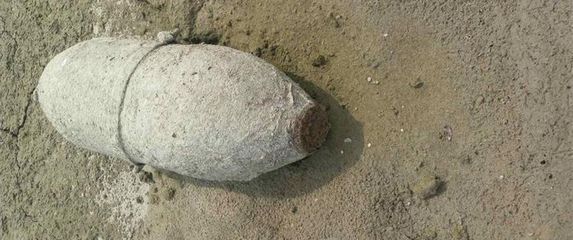 Bomba u Dunavu