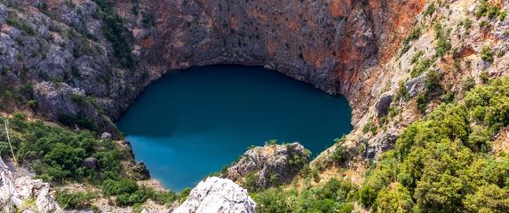 Crveno jezero