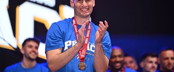 Dominik Livaković