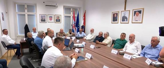 Prepirke u Hrvatskom generalskom zboru