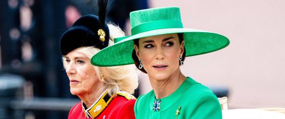 Kraljica Camilla i princeza Catherine na paradi