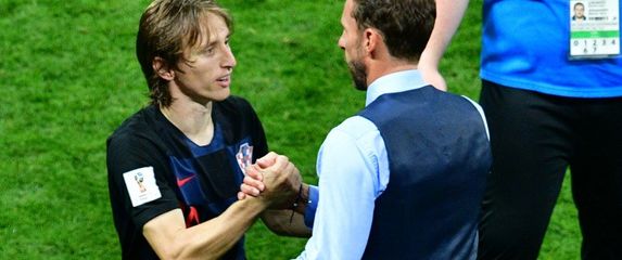 Gareth Southgate i Luka Modrić