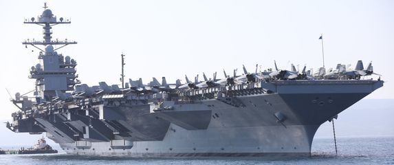 Nosač zrakoplova USS Gerald R. Ford uplovio u Split