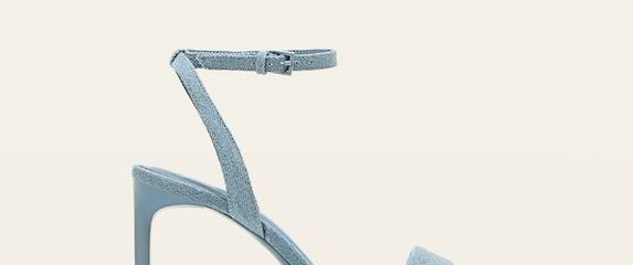 Stradivarius, snižene s 25,99 na 15,99 eura