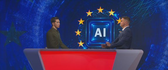 Teo, AI politički komentator i Dino Goleš, reporter Dnevnika Nove TV - 2