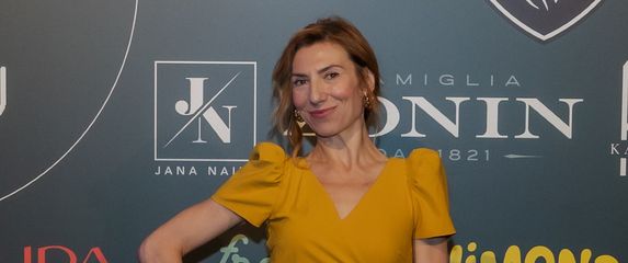 Daria Lorenci Flatz u haljini Diva Diane Viljevac - 1