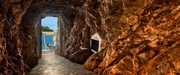 Cave Bar More Dubrovnik -