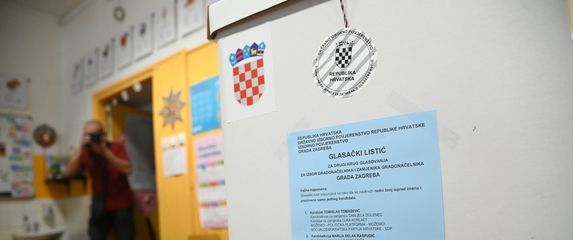Građani izlaze na birališta u Zagrebu - 3