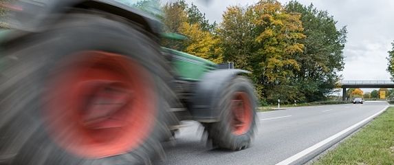 Traktor, ilustracija